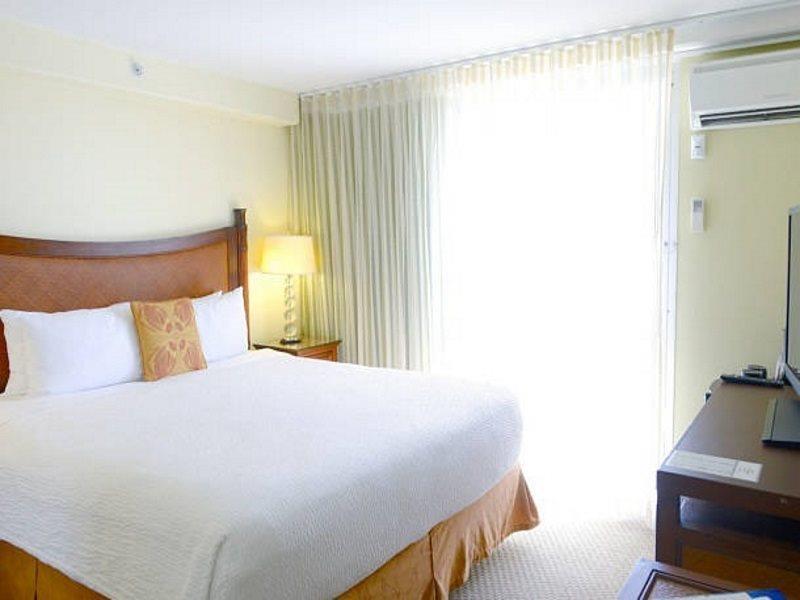 Hotel Courtyard By Marriott Waikiki