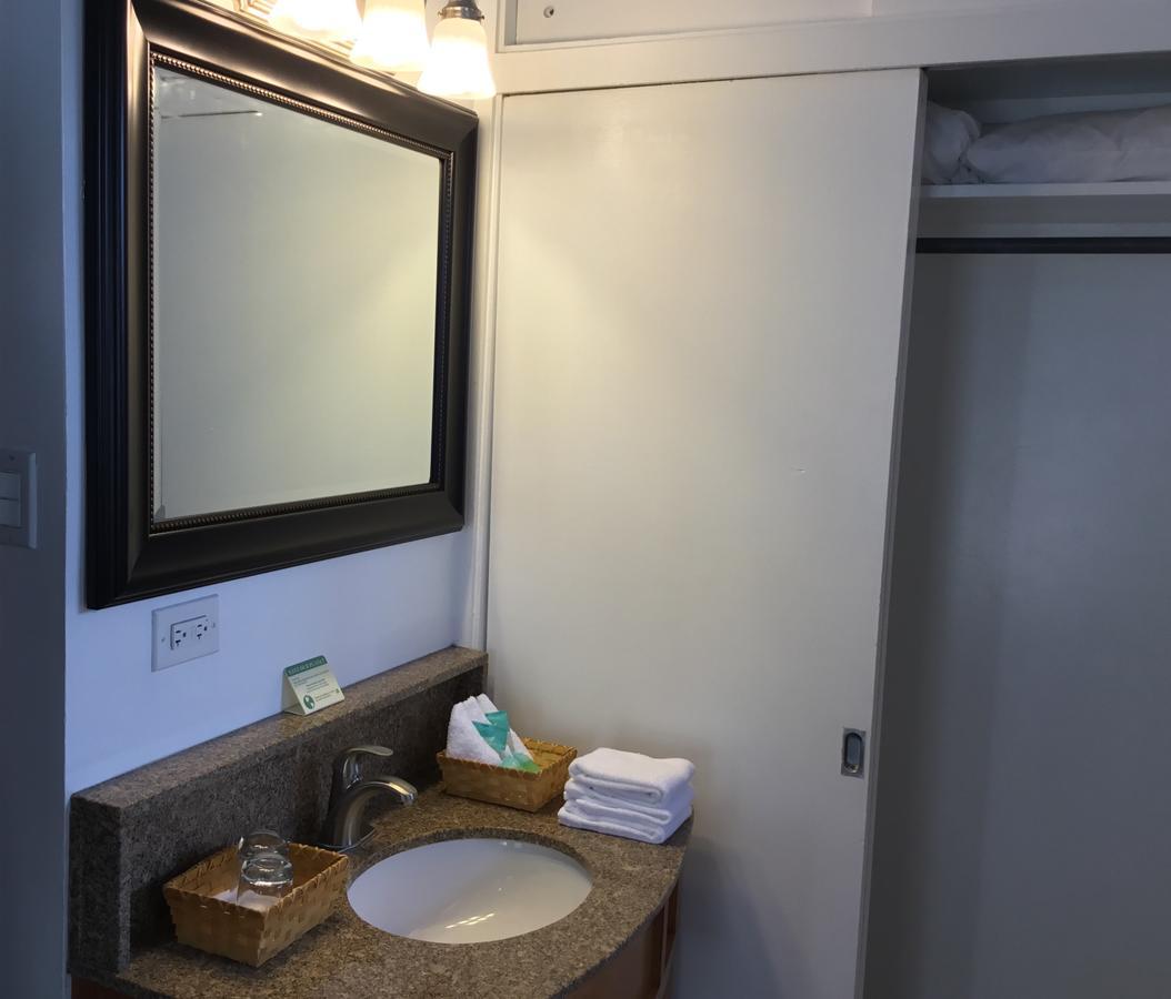 Hotel Surf Honolulu
