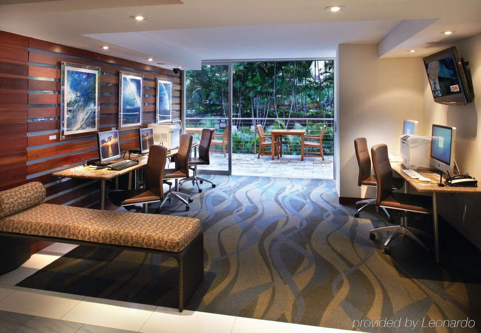 Courtyard By Marriott Waikiki Hotel 4*