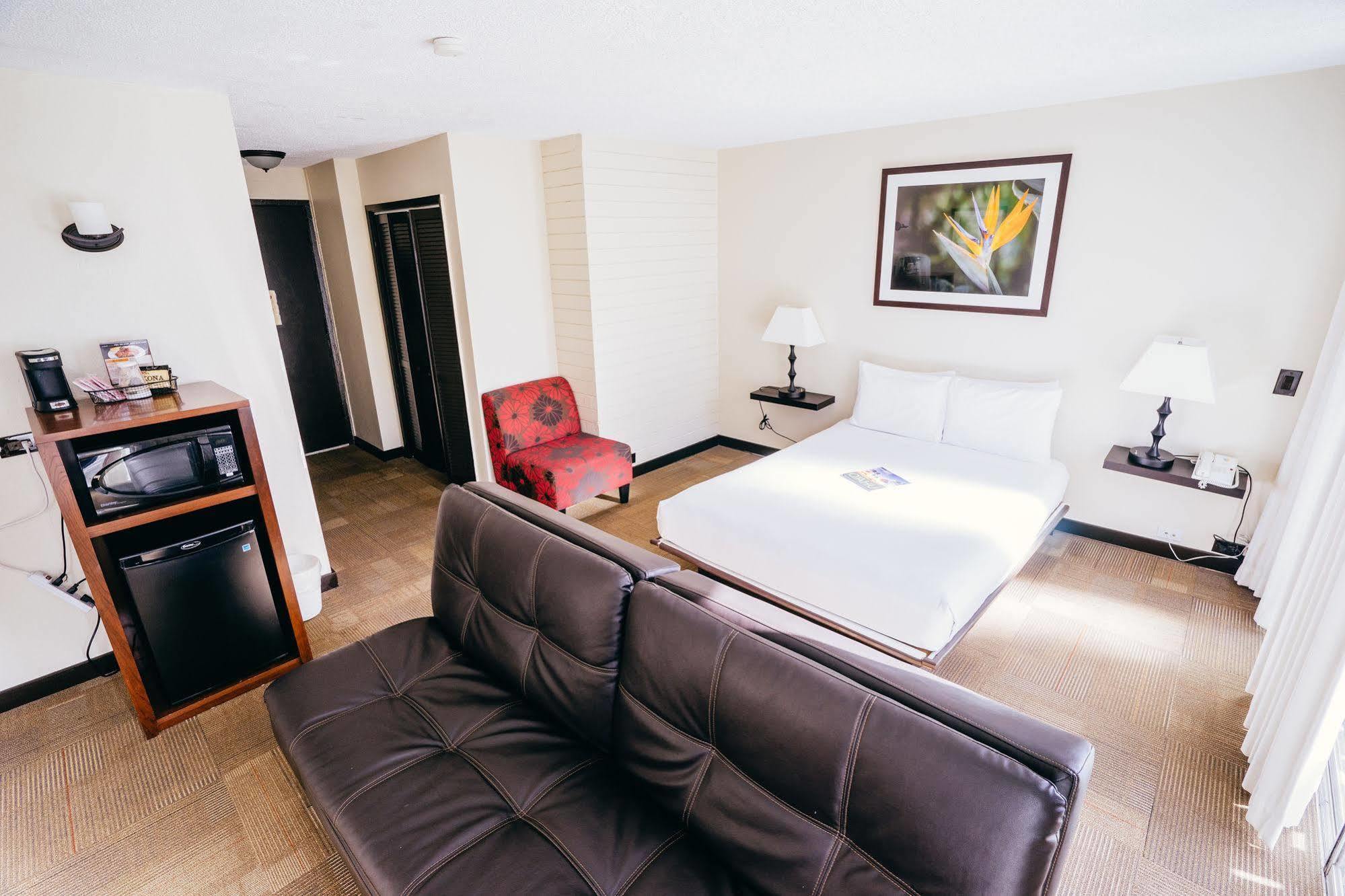 Waikiki Hotel