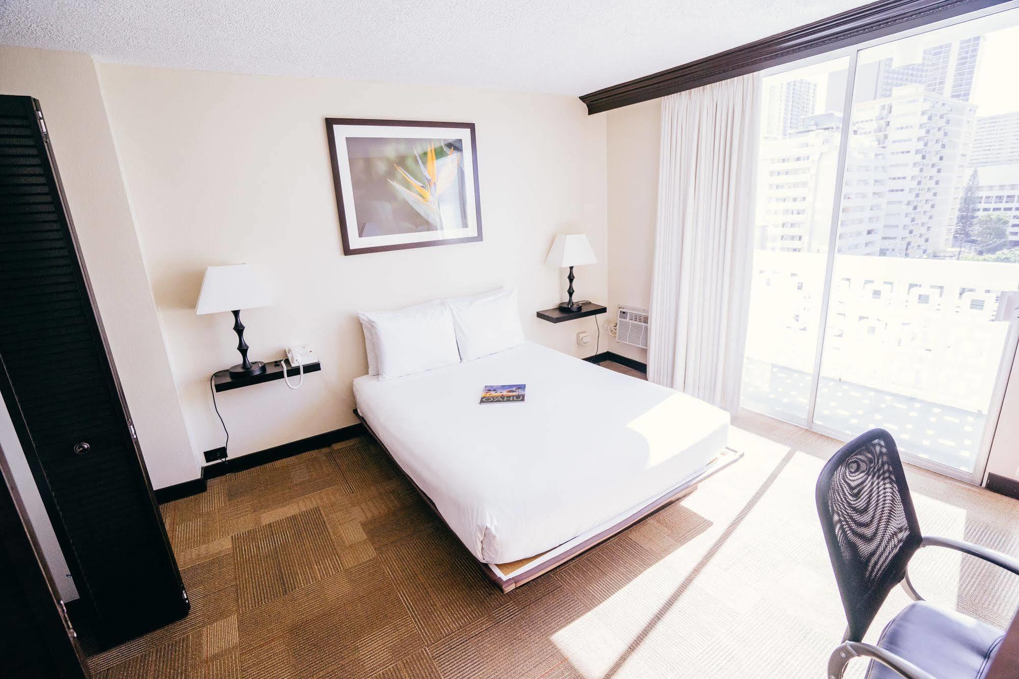 Waikiki Hotel