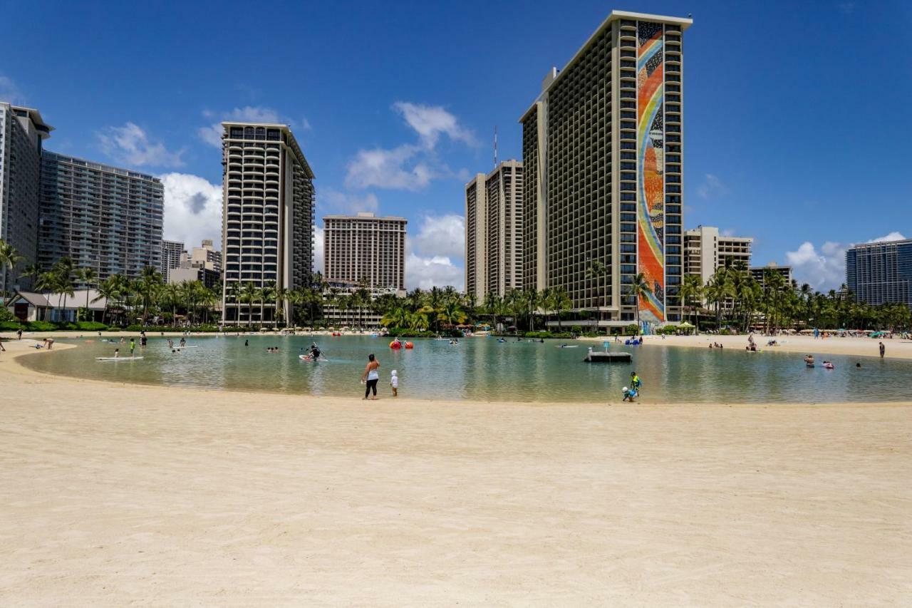 At Palms Waikiki * Honolulu