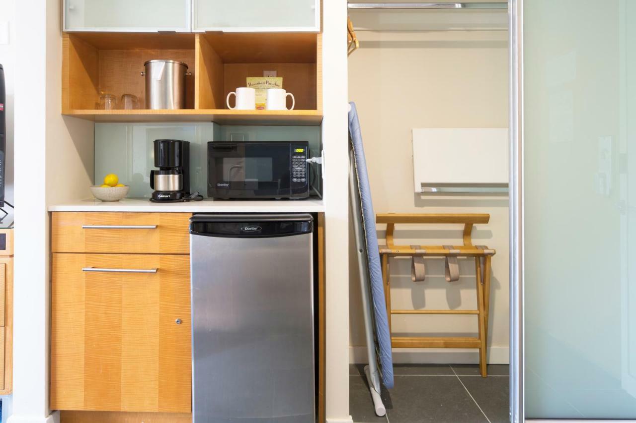 Apartment Studio At Ala Moana With Ocean Views Honolulu