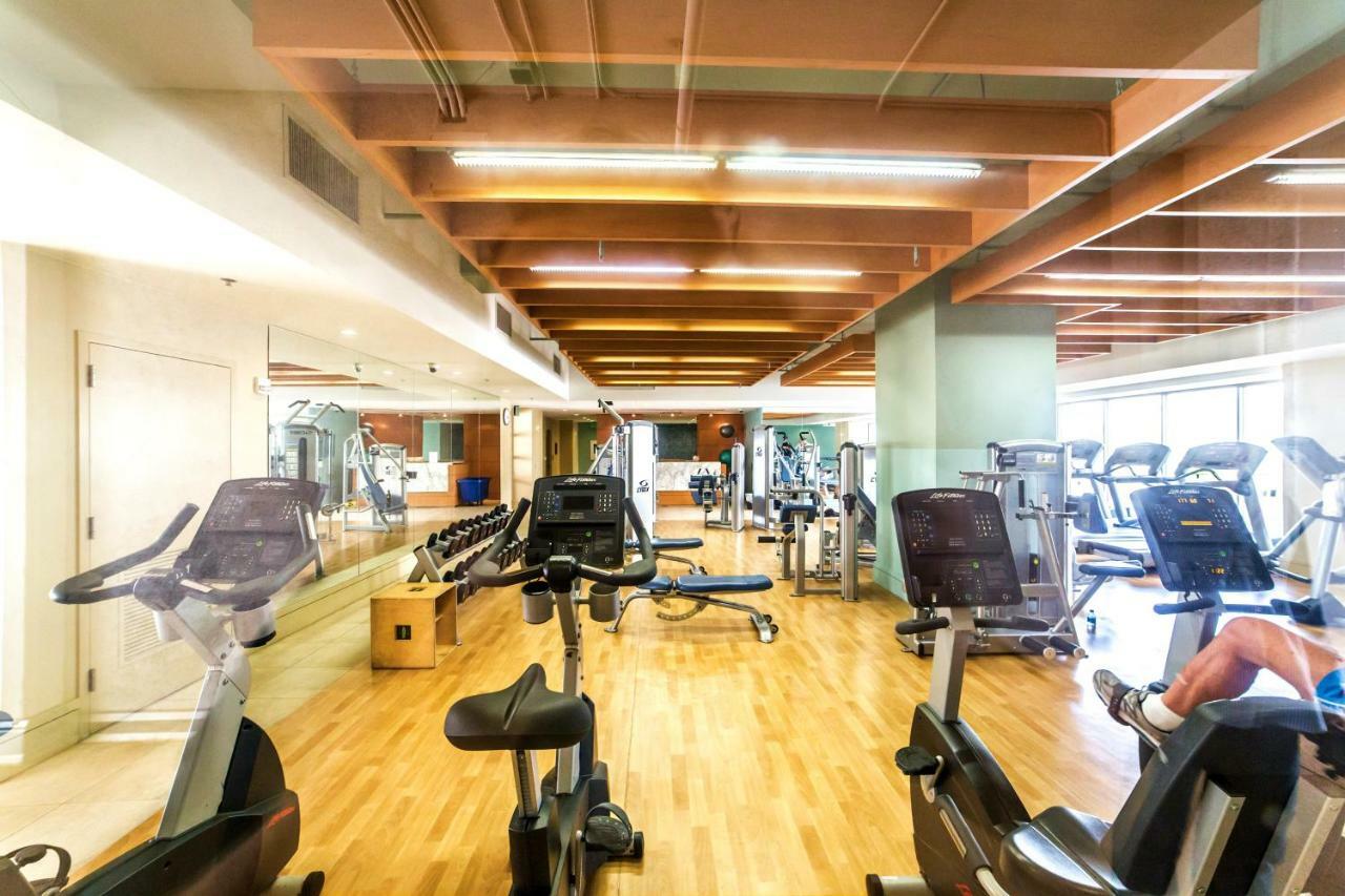 Studio At Ala Moana With Ocean Views * Honolulu