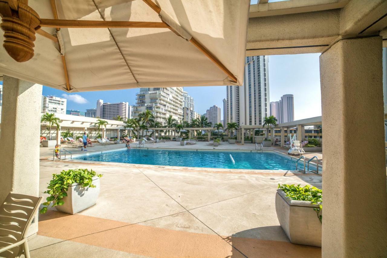 Studio At Ala Moana With Ocean Views Apartment Honolulu