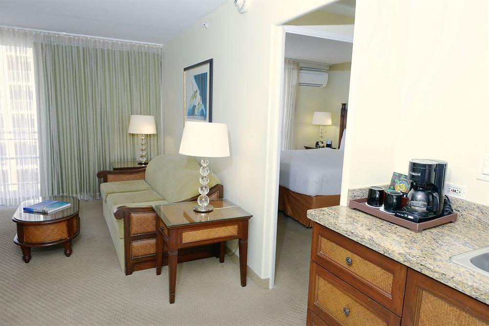 Courtyard By Marriott Waikiki Honolulu