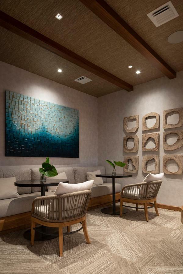 Hotel 'alohilani Waikiki 5*