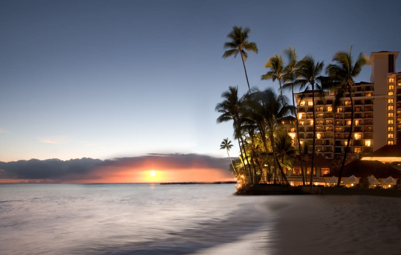 Resort Halekulani - No Fee Honolulu