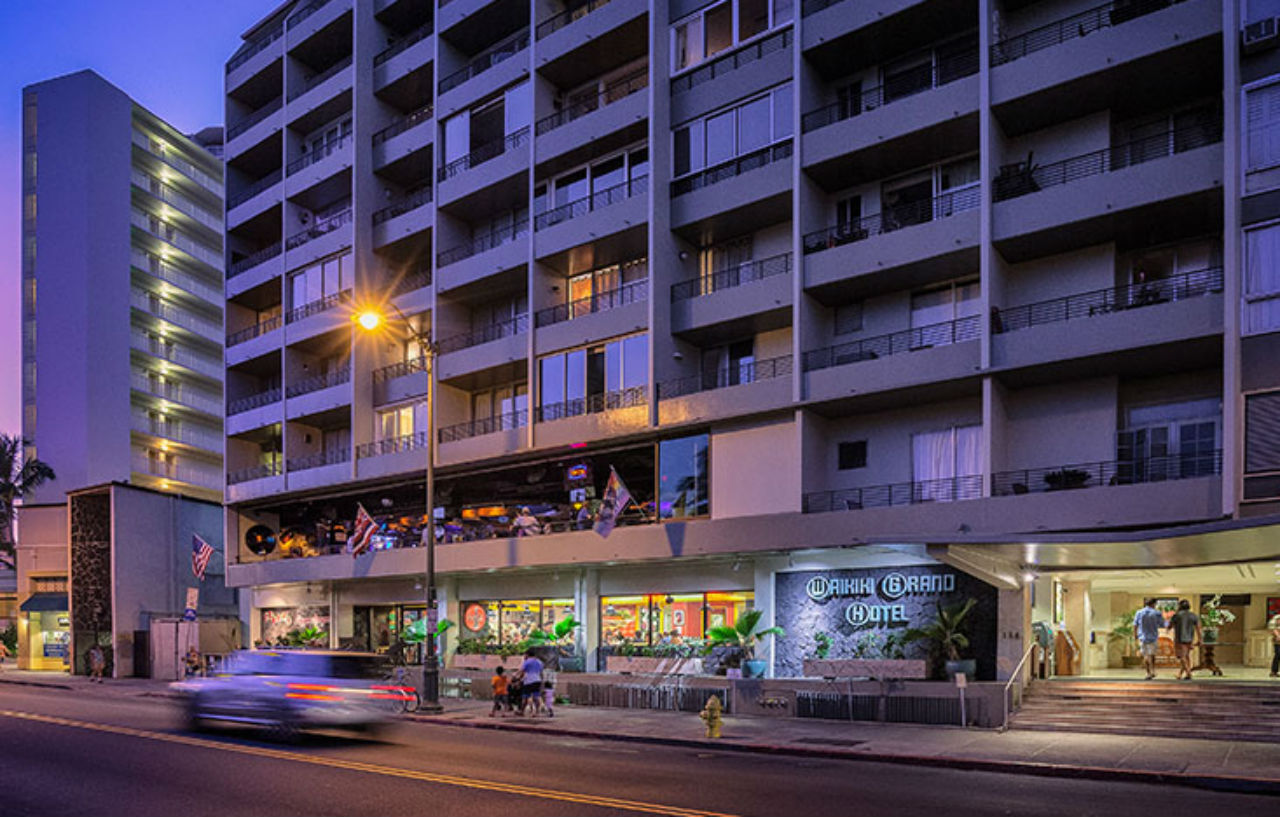 Castle At Waikiki Grand 2*