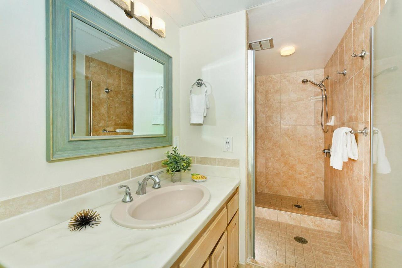 Bed & Breakfast Waikiki Park Heights #1707 *